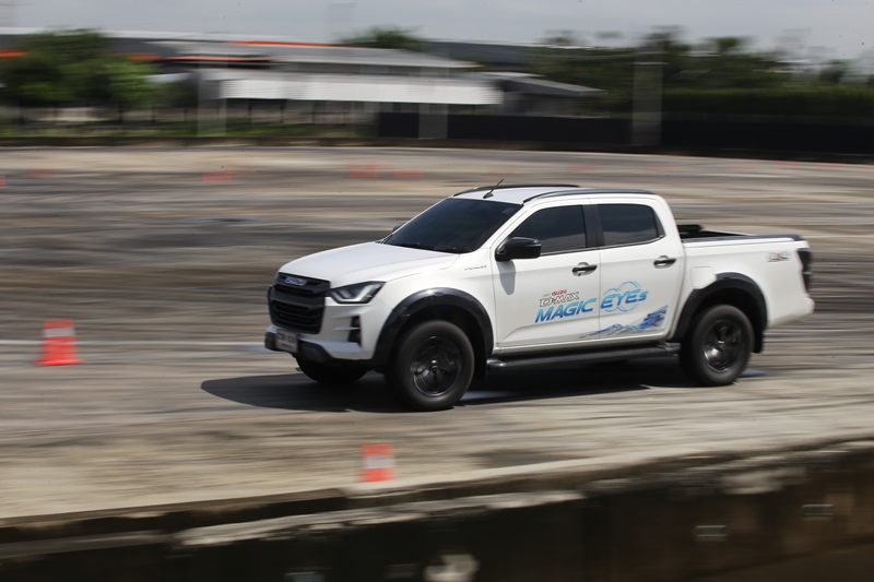 review isuzu d max 2022