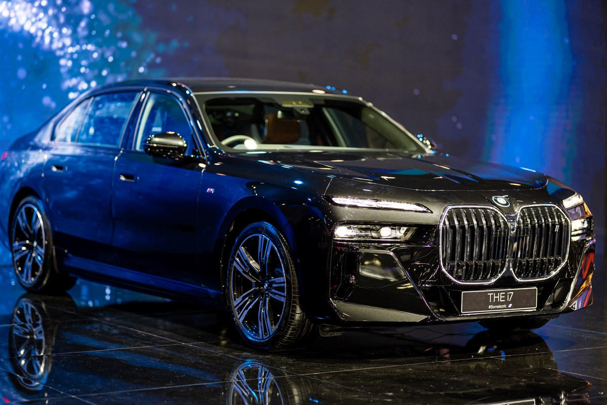 electric cars in the motor expo 2022
