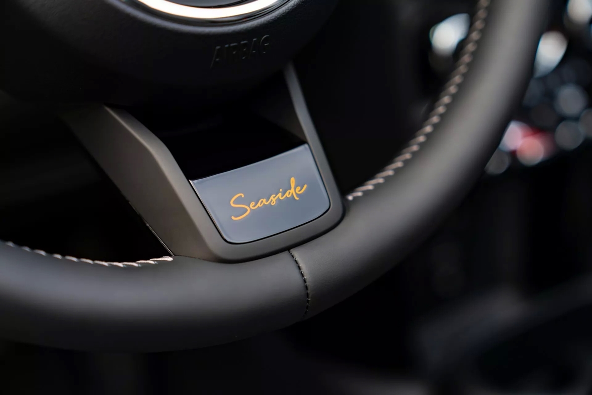 MINI Cooper Convertible Seaside Edition