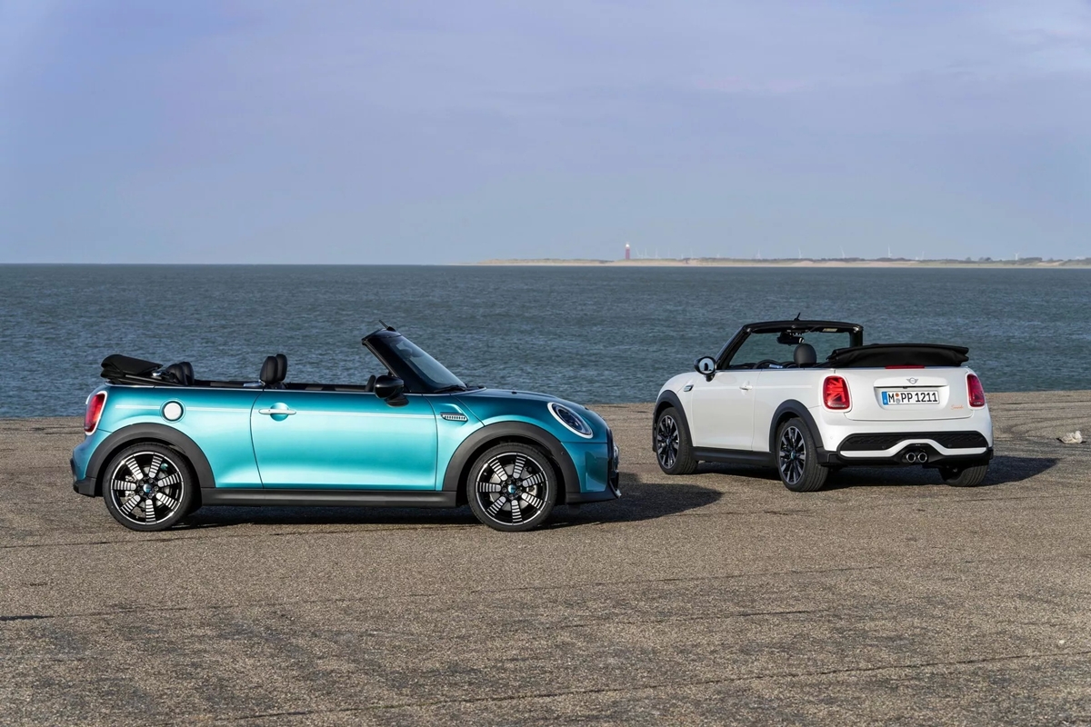 MINI Cooper Convertible Seaside Edition