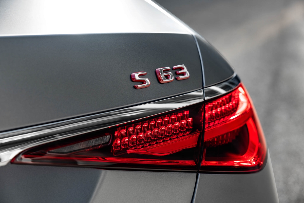 Mercedes-AMG S63 E Performance