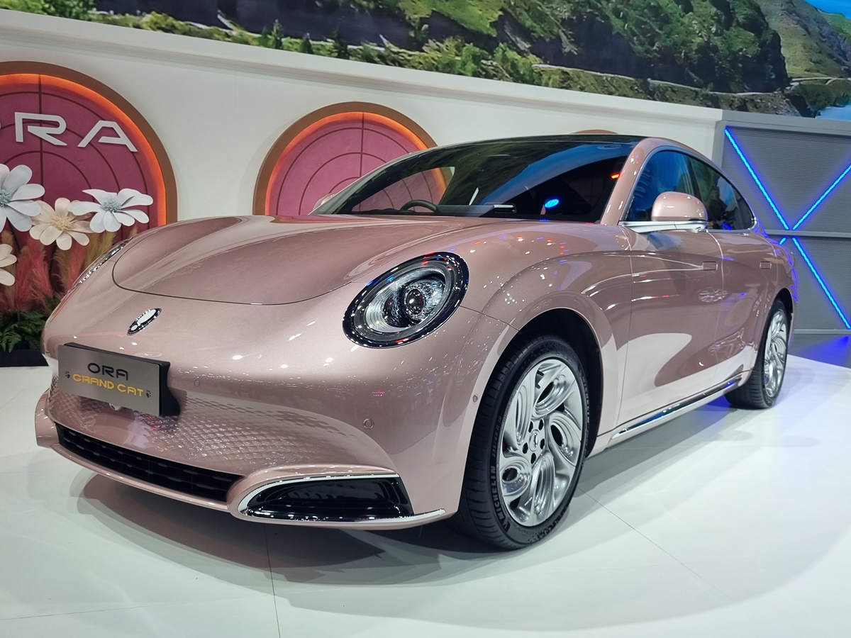electric cars in the motor expo 2022
