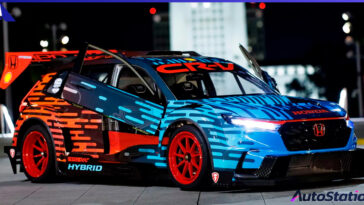 Honda CR-V Hybrid Racer 2023