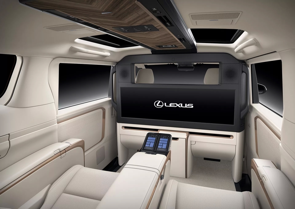 Lexus LM 2024