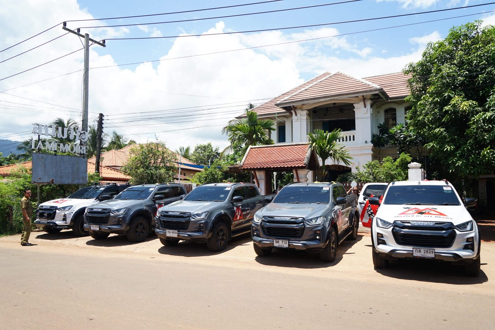 Isuzu V-Cross 4x4 Master Of All Roads…ลุยท้าโลก