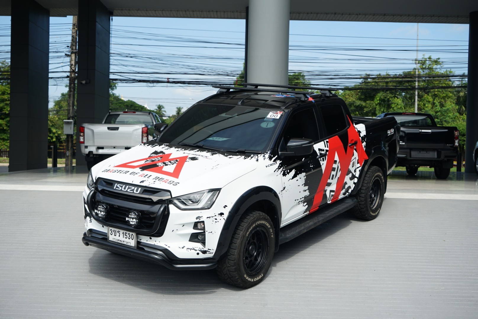 Isuzu V-Cross 4x4 Master Of All Roads…ลุยท้าโลก