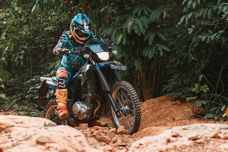 Review Yamaha WR155R