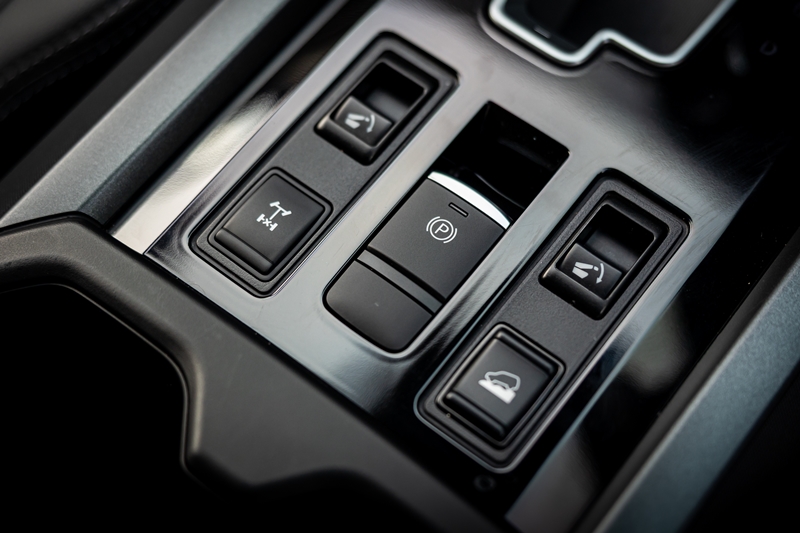 Review Nissan Terra Sport