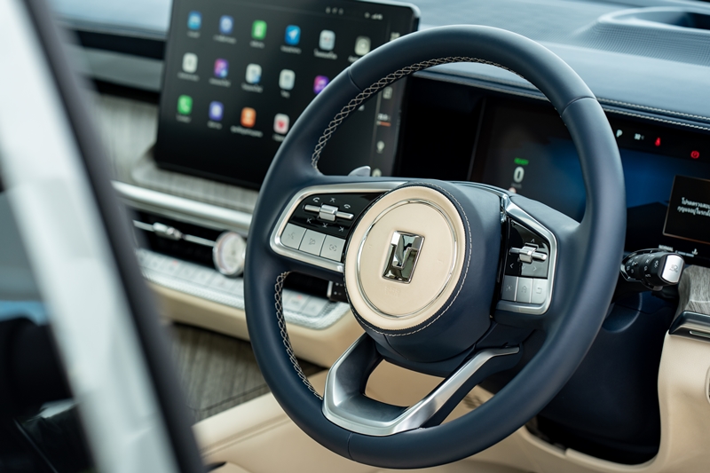 Review GWM TANK 500 Hybrid SUV