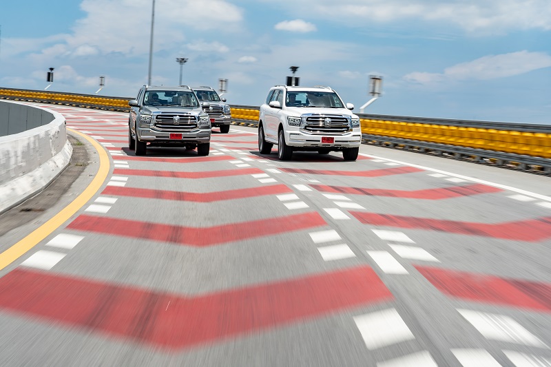 Review GWM TANK 500 Hybrid SUV