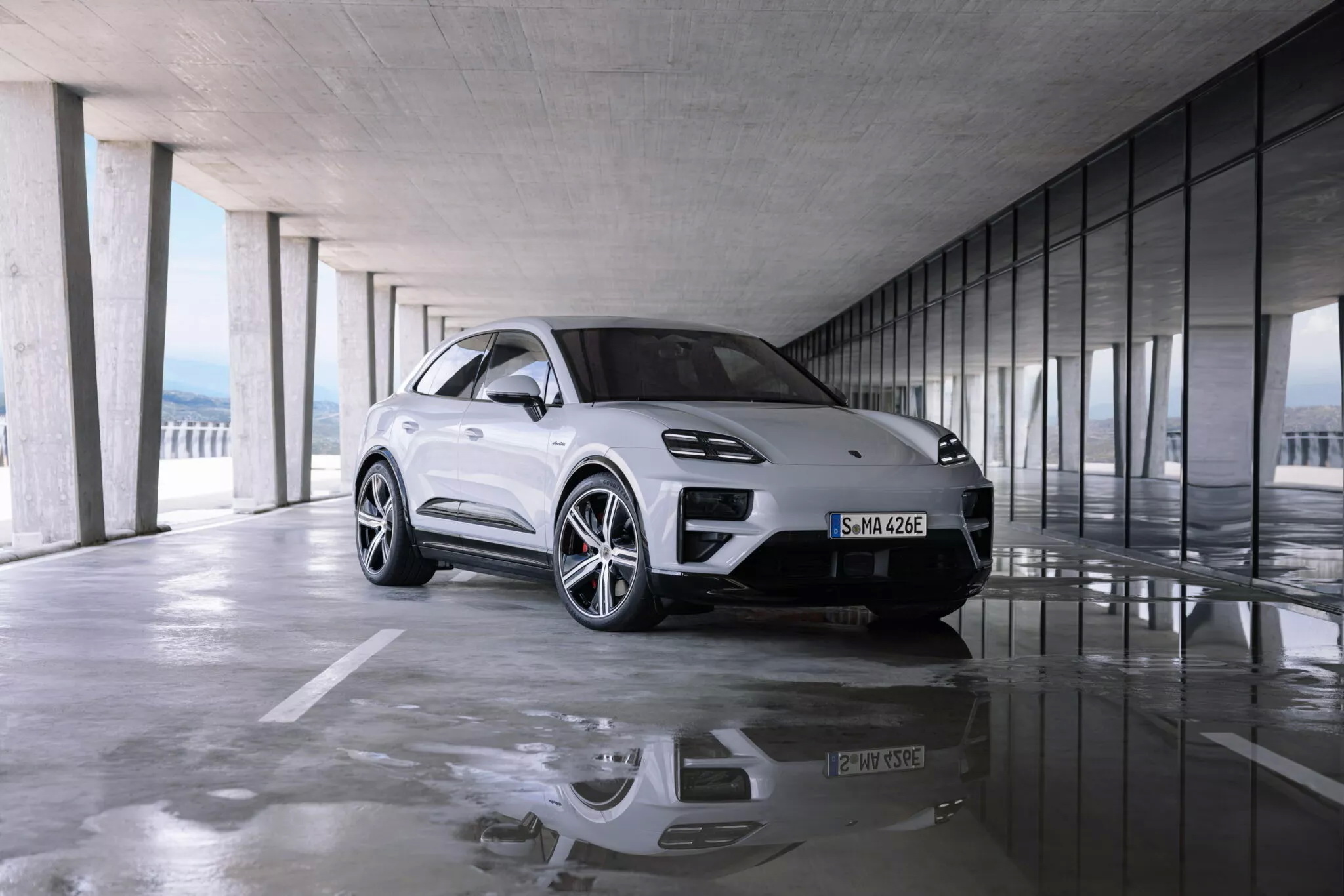 Porsche MACAN EV 2024