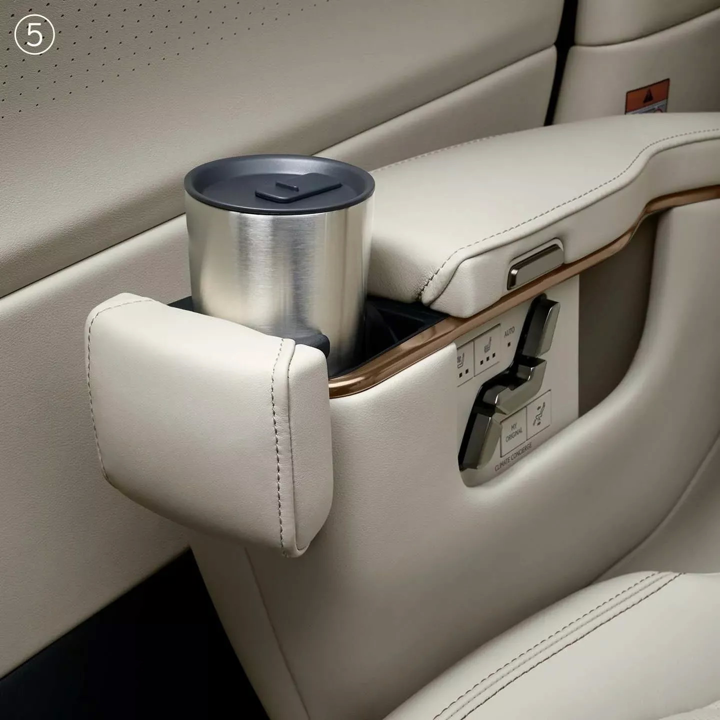 Lexus LM500h L 2024