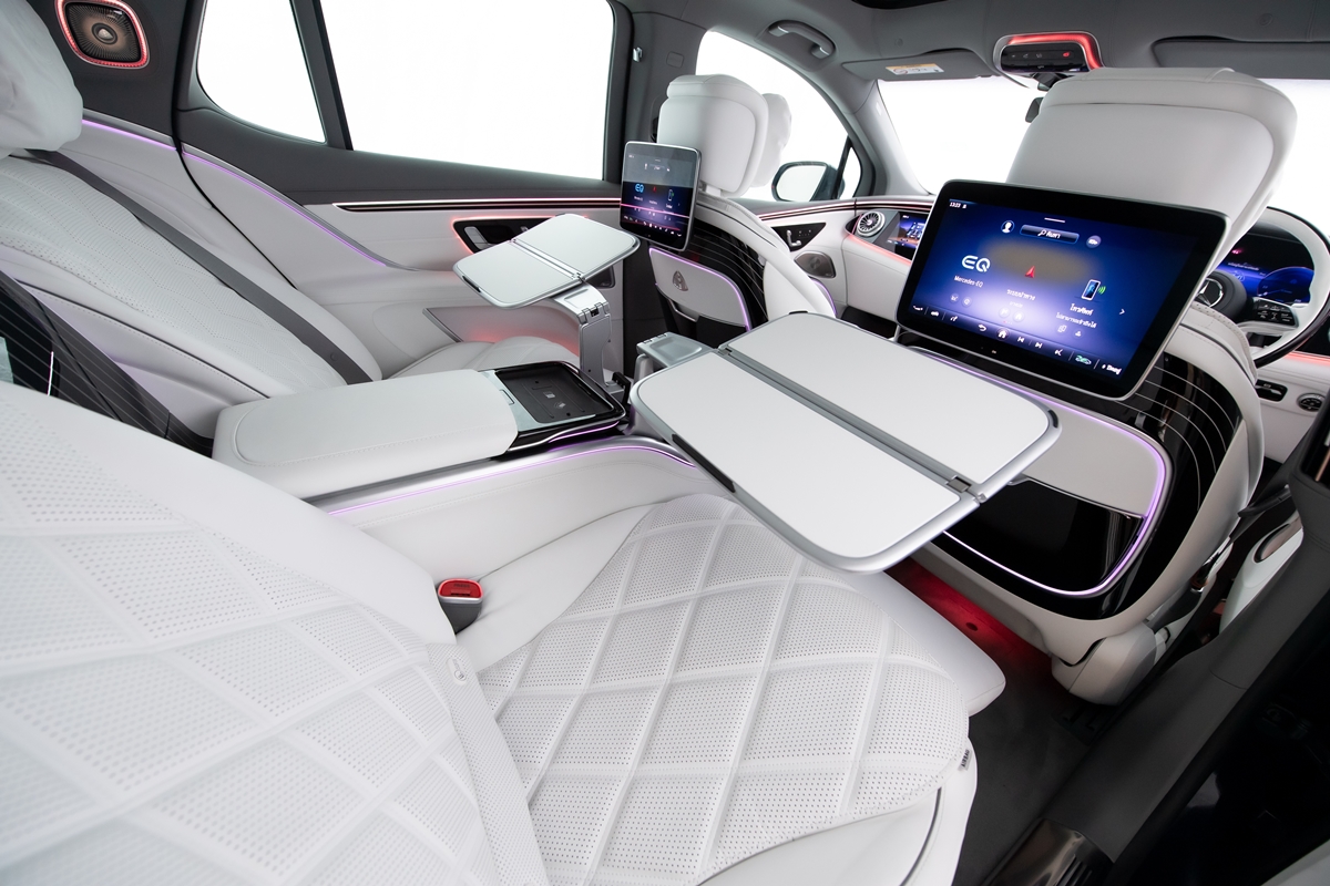 Mercedes-Maybach EQS 680 SUV