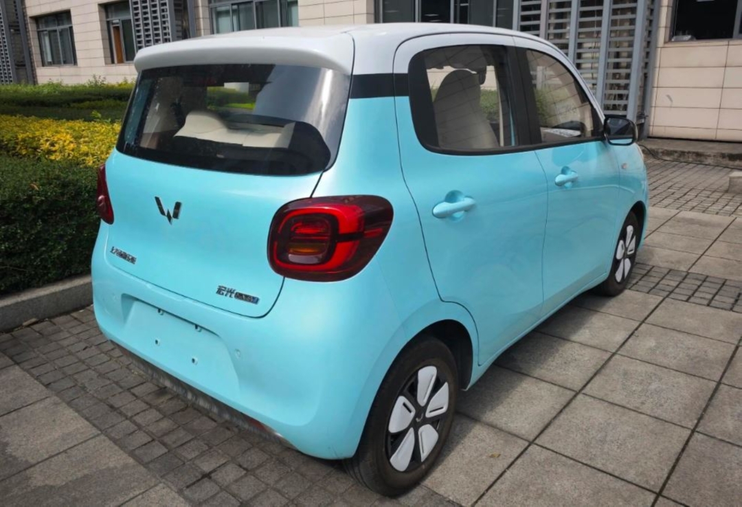 Wuling Hongguang Mini EV 2025