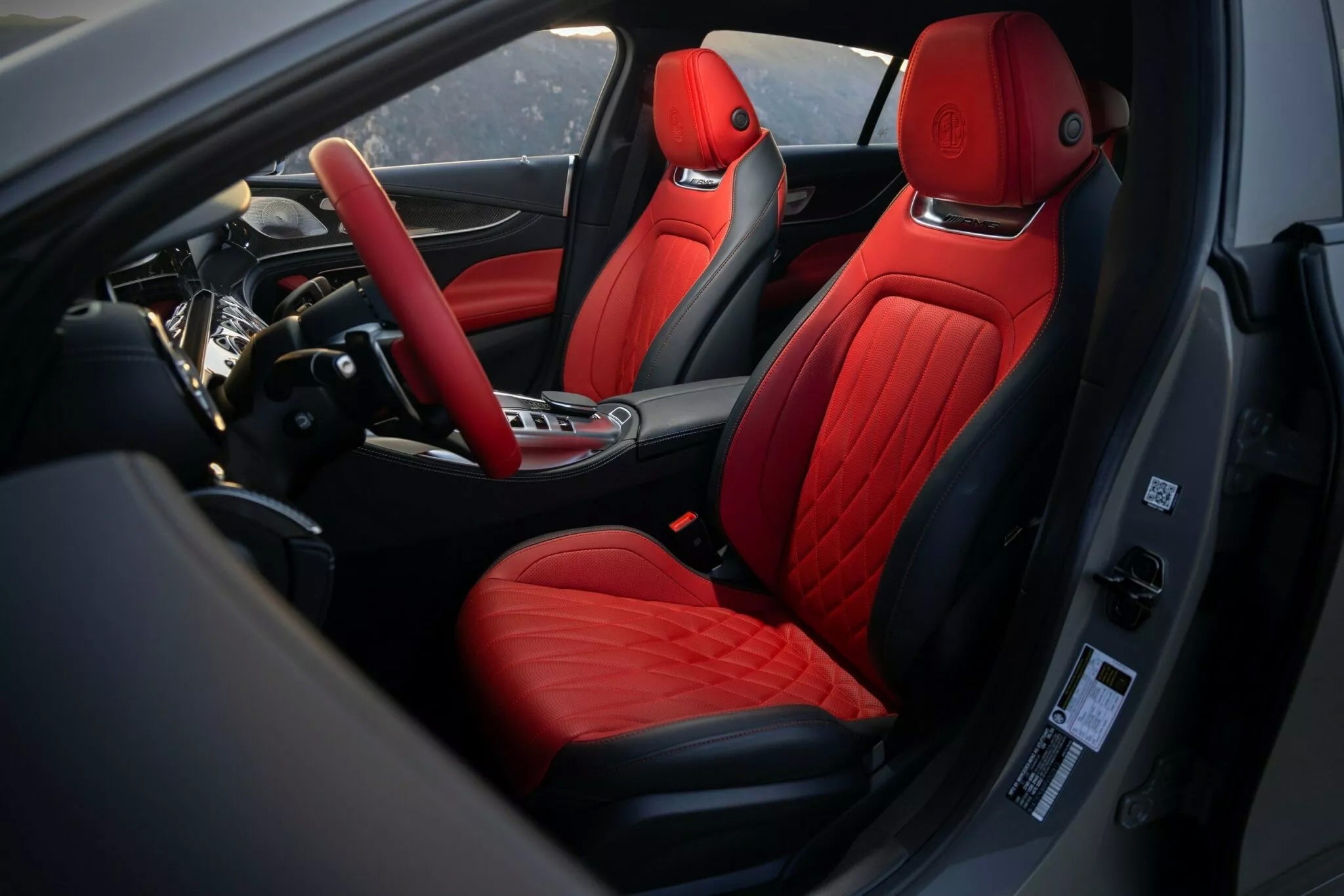 Mercedes-AMG GT 63 S E Performance 2025