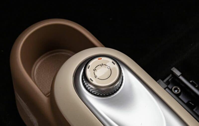 Wuling Hong Guang Mini EV รุ่น 5 ประตู 