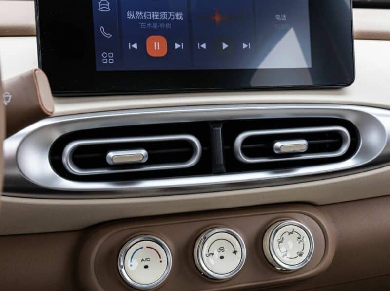 Wuling Hong Guang Mini EV รุ่น 5 ประตู 