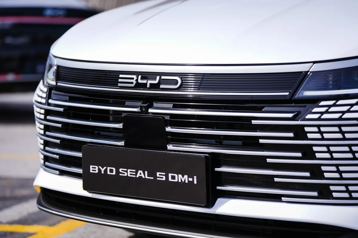 BYD SEAL 5 DM-i SUPER HYBRID