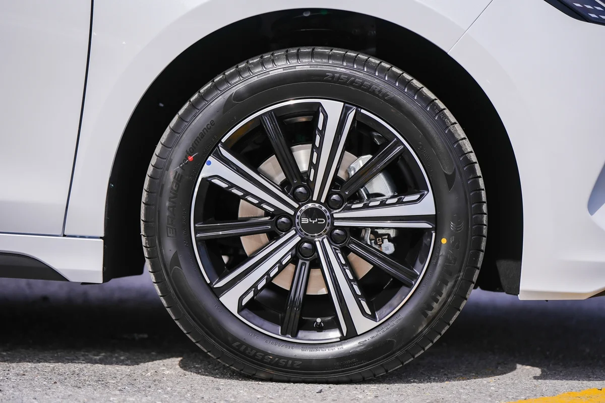 BYD SEAL 5 DM-i SUPER HYBRID