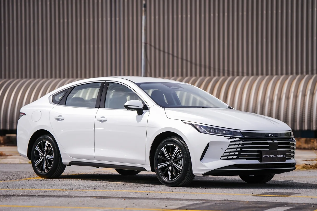 BYD SEAL 5 DM-i SUPER HYBRID