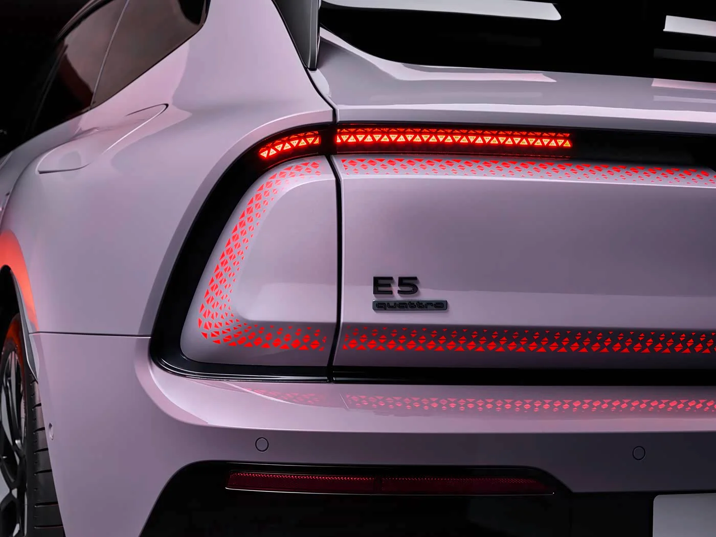 AUDI E5 Sportback ฟาสต์แบ็คไฟฟ้า