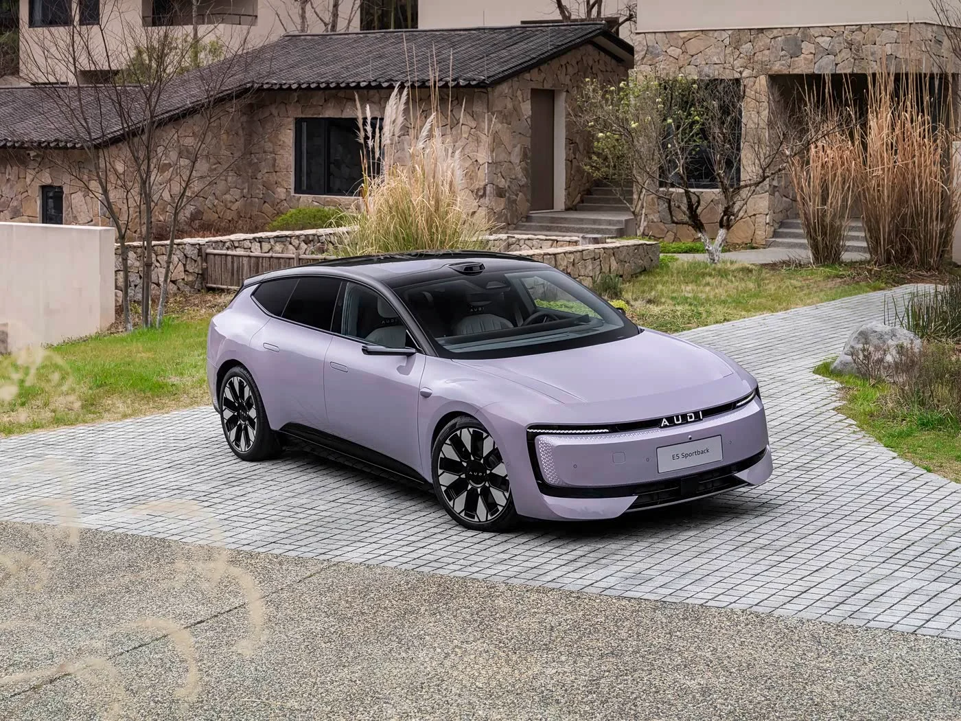 AUDI E5 Sportback ฟาสต์แบ็คไฟฟ้า